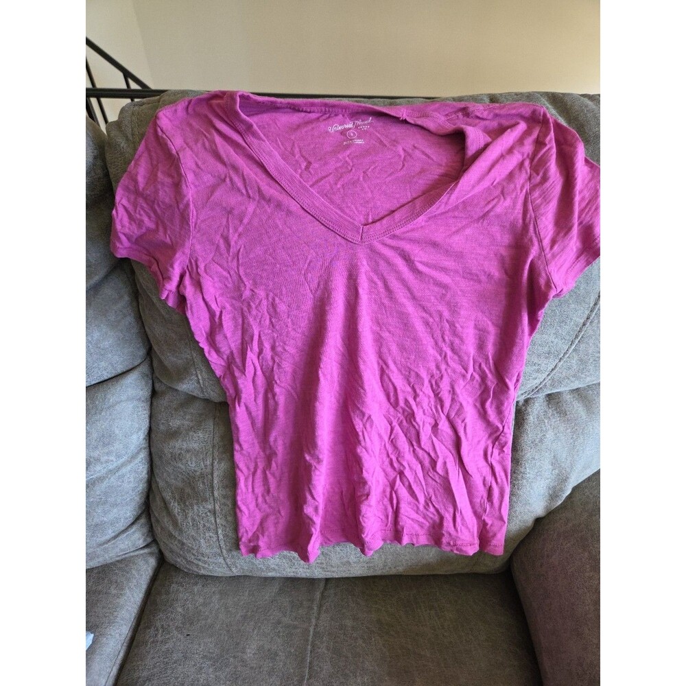 Women's Set Of 2 V-neck Shirts